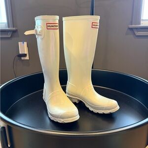 Hunter Original Tall pearlescent white rain boots US 6 EU 36